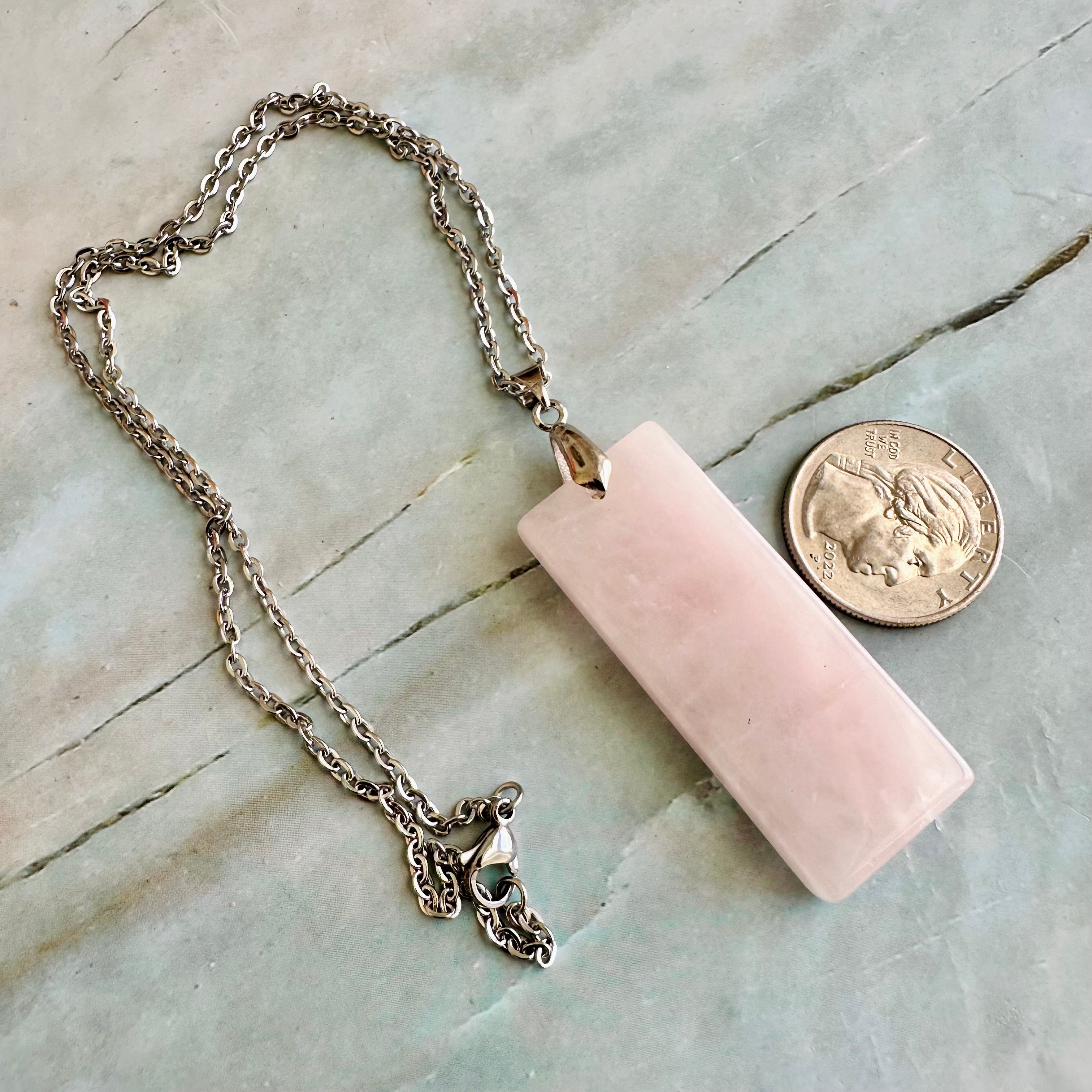 Rose Column Necklace